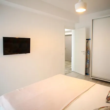 Aparthotel Velier View *