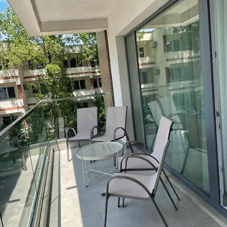 Velier View Apartahotel *
