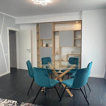 Velier View Мамая